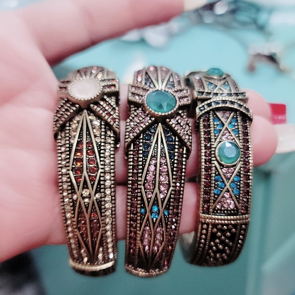 Tapered "X" Crystal Bangle Bracelet Heidi Daus - Picture 5 of 9